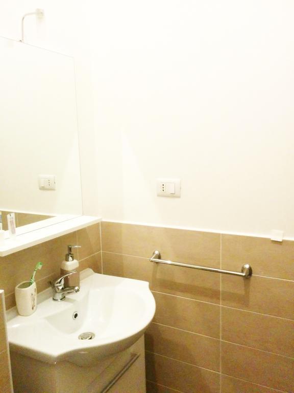 Ad Hoc Guest House Rome Bilik gambar