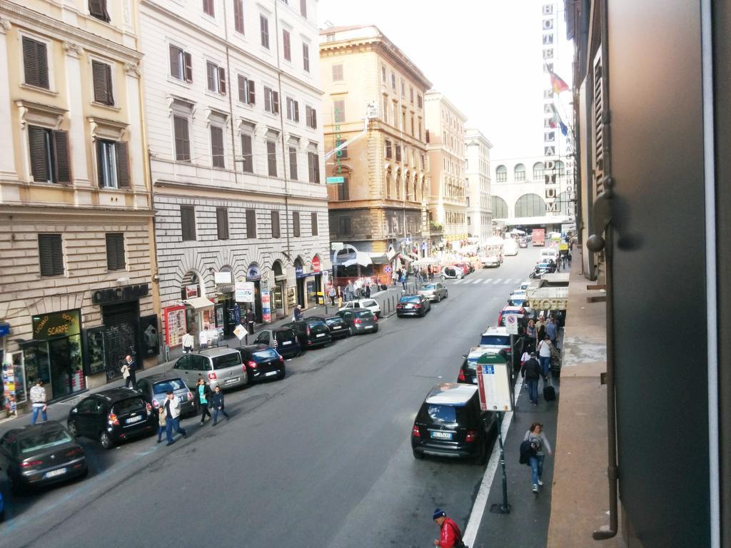 Ad Hoc Guest House Rome Bilik gambar