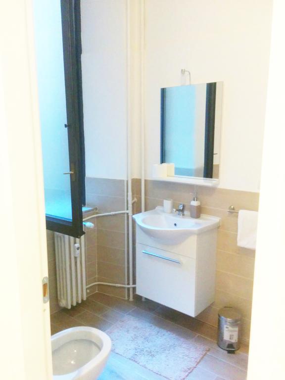Ad Hoc Guest House Rome Bilik gambar